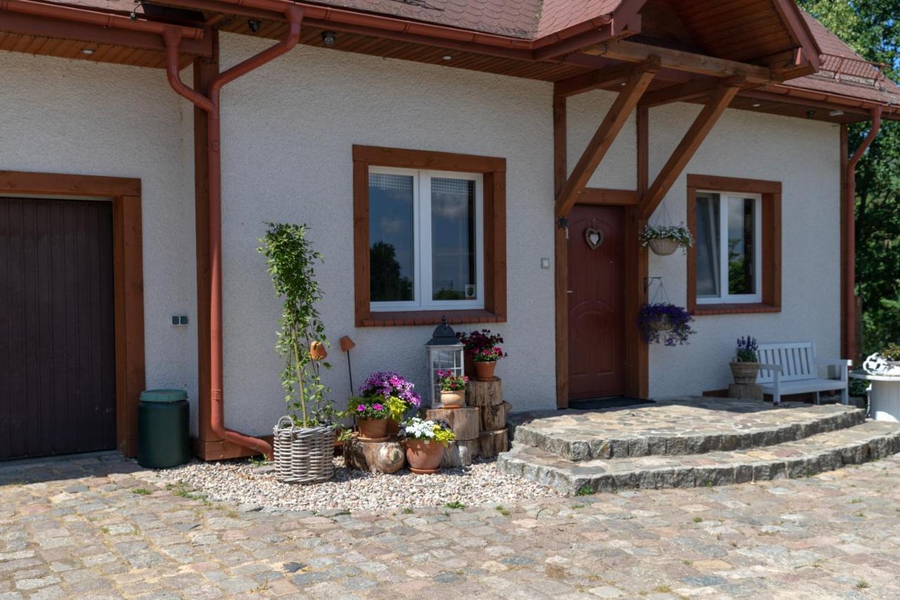 Cottage On The Hill Kielno Exterior foto